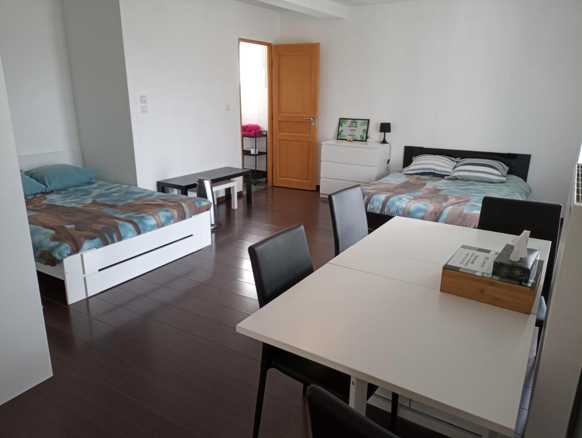 הוטוויל-לומפן Studio Independant 40M² Avec Jardin Prive מראה חיצוני תמונה